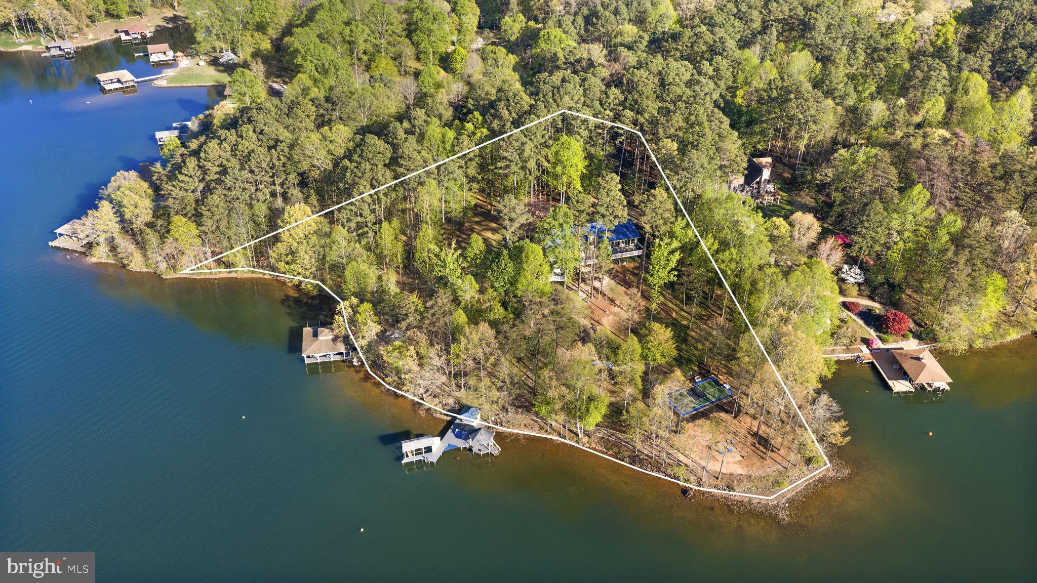 FISHERMANS COVE - Residential