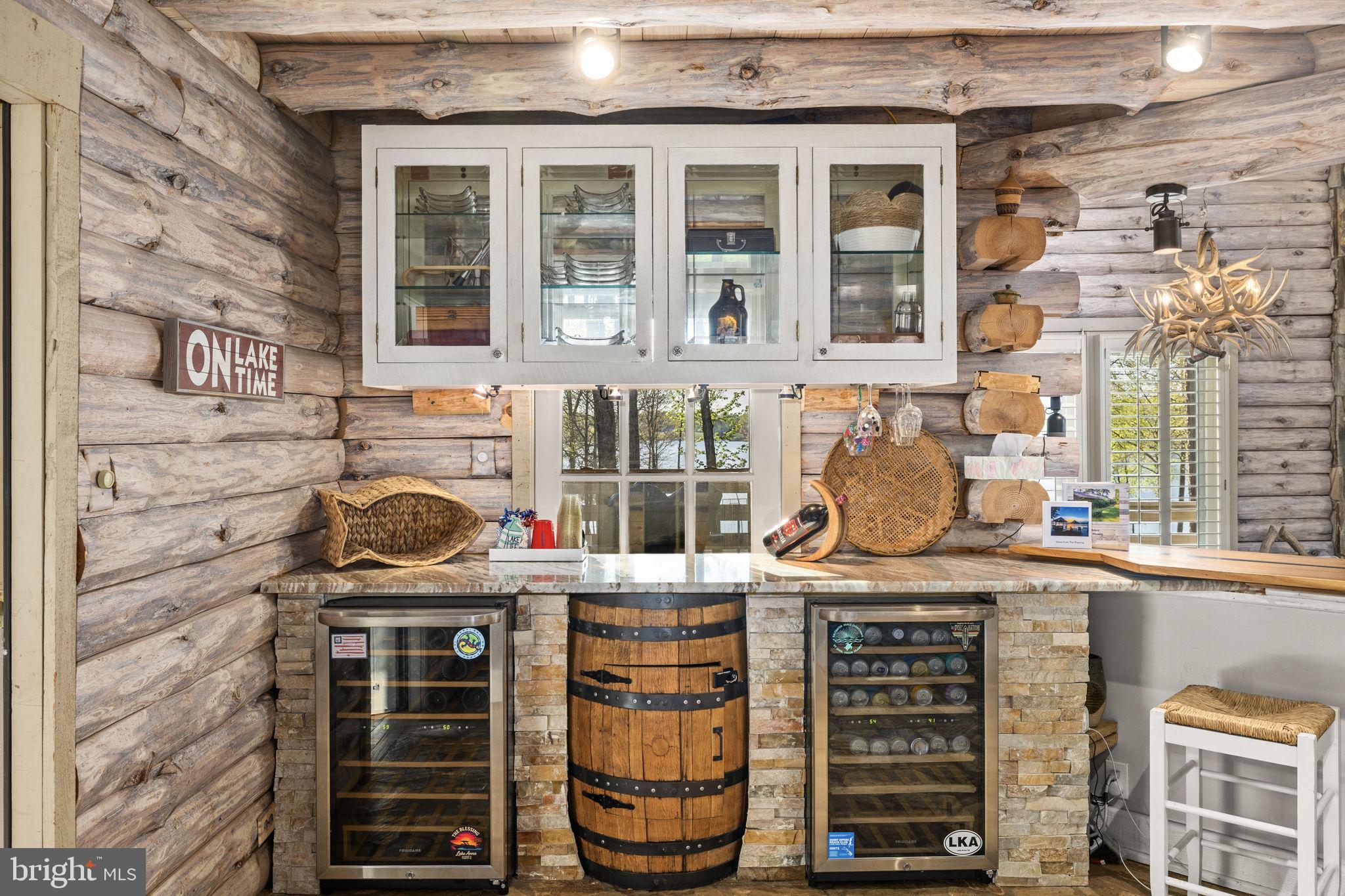 FISHERMANS COVE - Residential