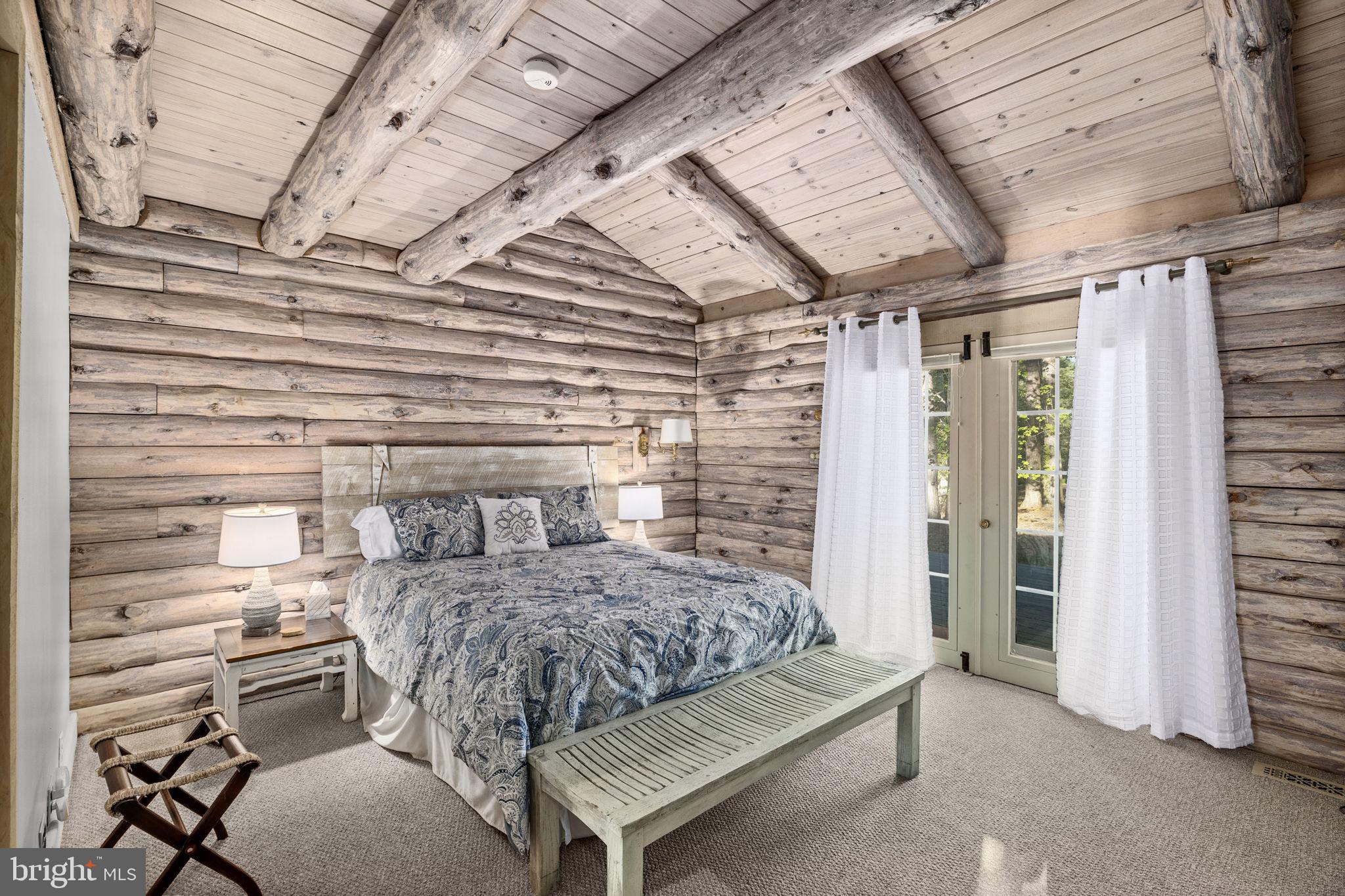 FISHERMANS COVE - Residential