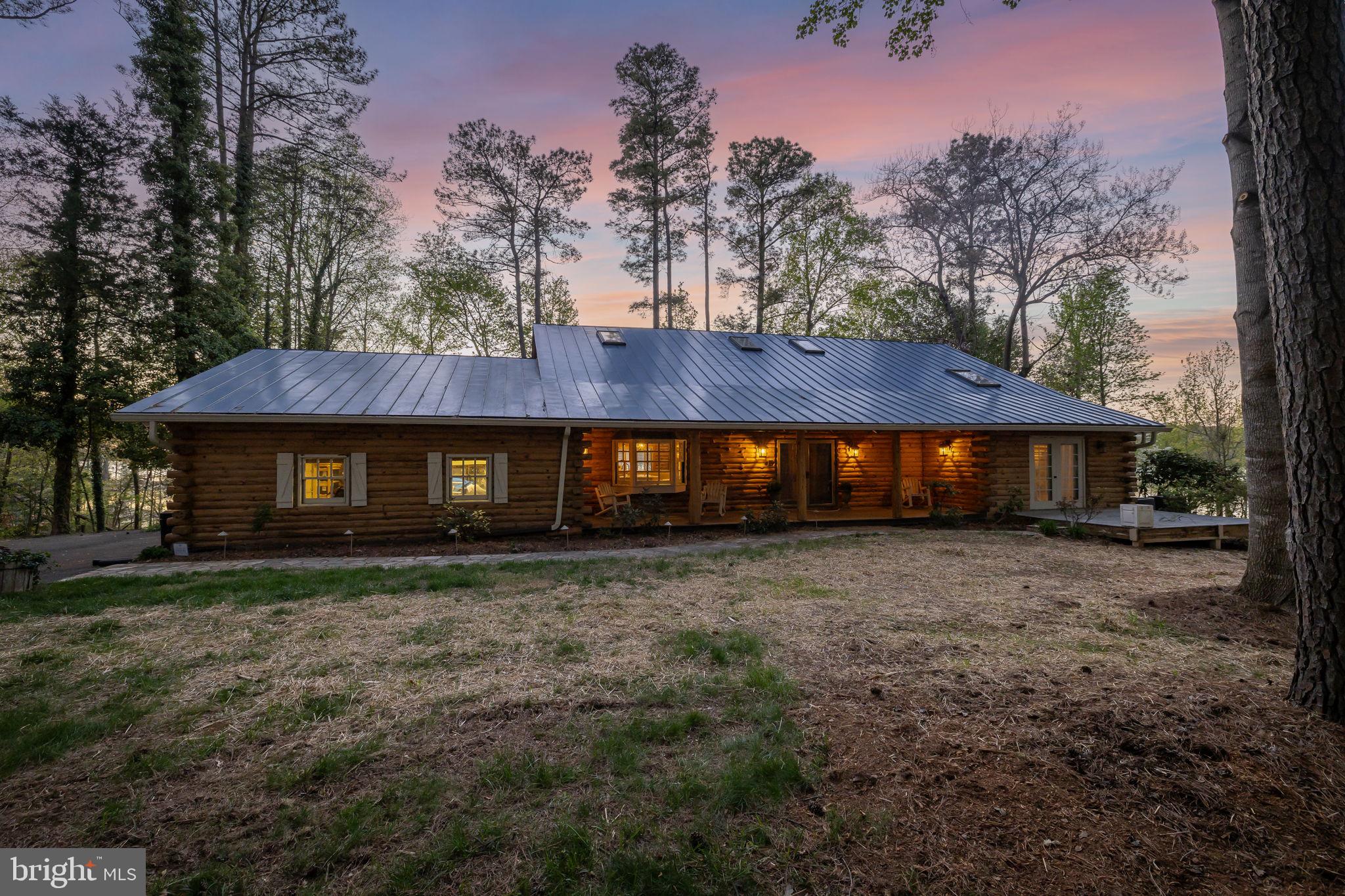 FISHERMANS COVE - Residential