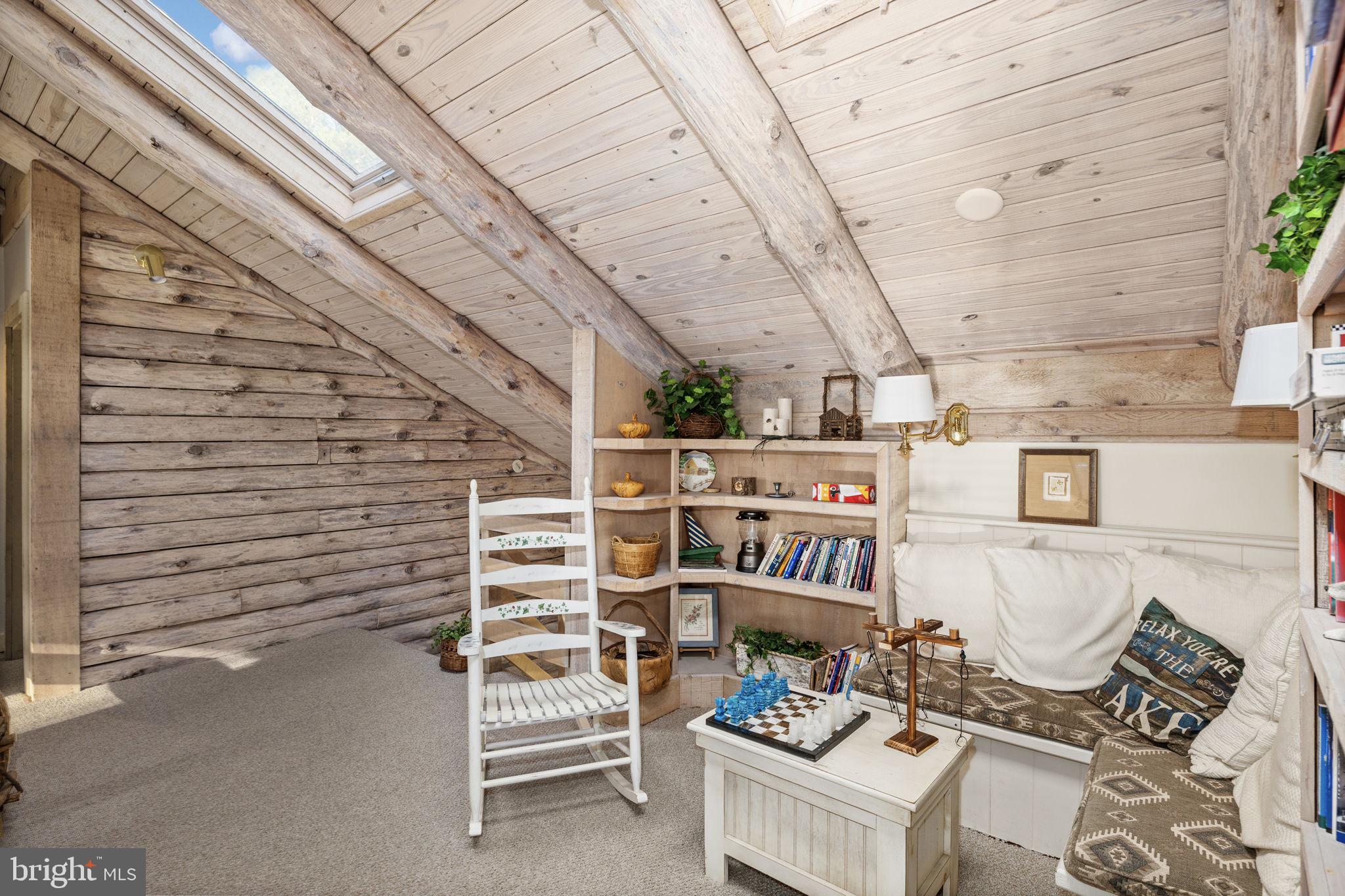 FISHERMANS COVE - Residential