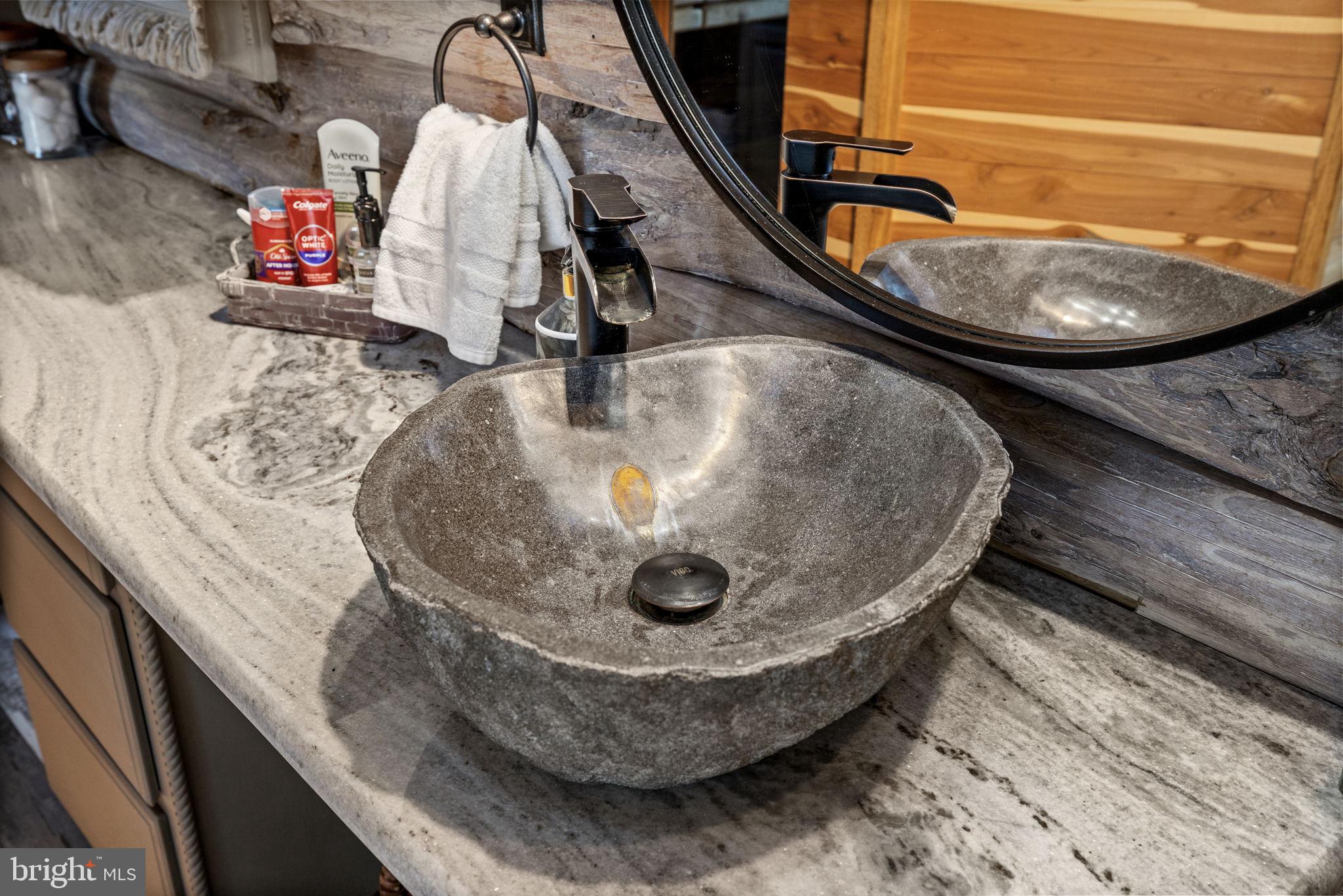 FISHERMANS COVE - Residential