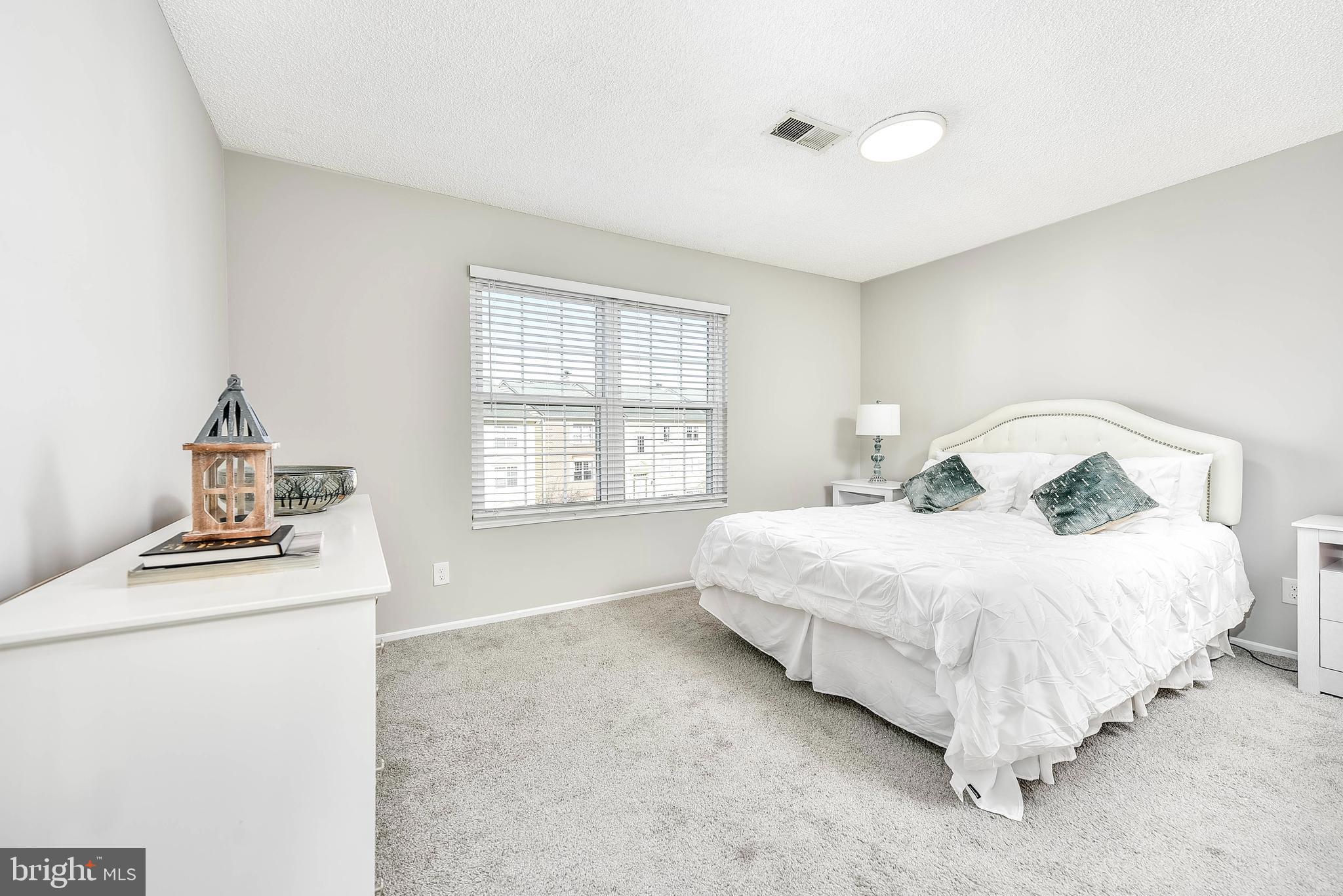 FOX CHASE/EXETER - Residential