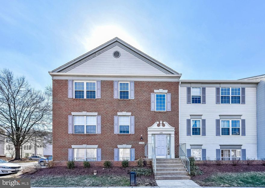 Beautiful and updated condo in the popular Fox Chase at Exeter Condominium! Approximately 984 square feet with 2 bedrooms and 2 full bathrooms. Updated kitchen with granite countertops, white shaker style cabinets, stainless-steel sink and stainless-steel appliances. Updated bathrooms with glass shower doors, modern vanities, mirrors and light fixtures. Luxury Vinyl Plank flooring throughout living room, dining room and kitchen. Living room with high vaulted ceiling, skylight and wood-burning fireplace. Full size washer and dryer. Freshly painted and move-in ready. Condo amenities: Club House, Basketball Courts, Tennis Courts, Swimming Pool, Playgrounds, etc. Just minutes from Downtown Leesburg and Leesburg Premium Outlets.