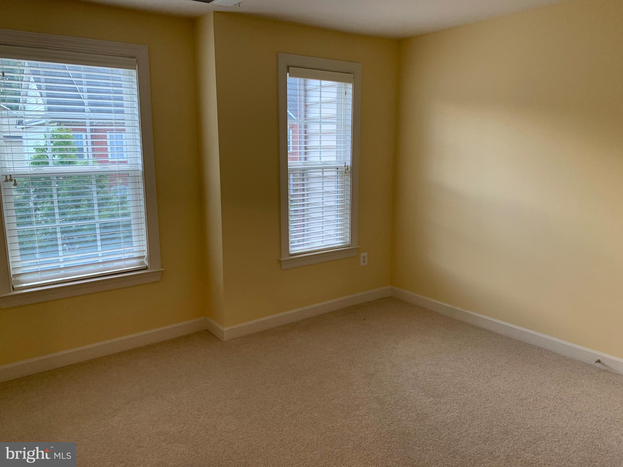 MONTGOMERY WHITE OAK - Residential Lease