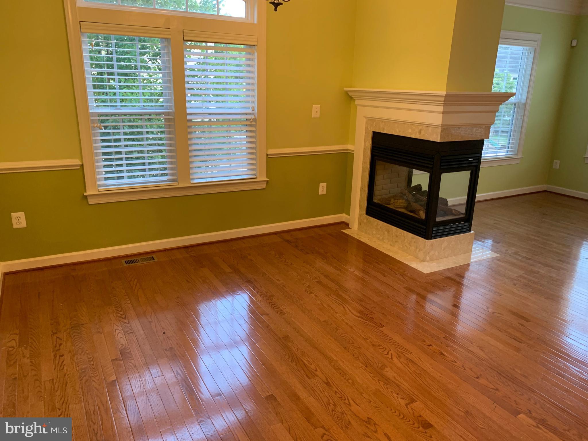 MONTGOMERY WHITE OAK - Residential Lease