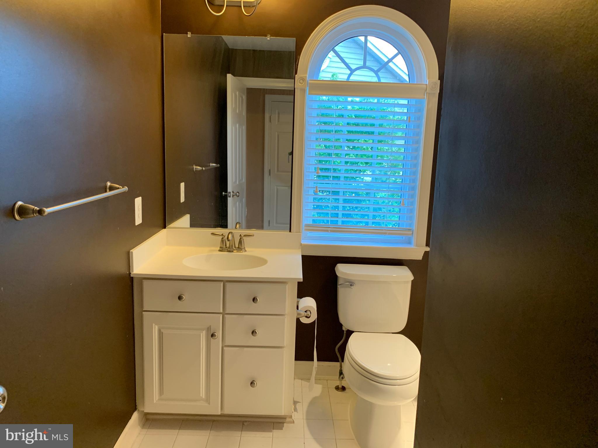 MONTGOMERY WHITE OAK - Residential Lease