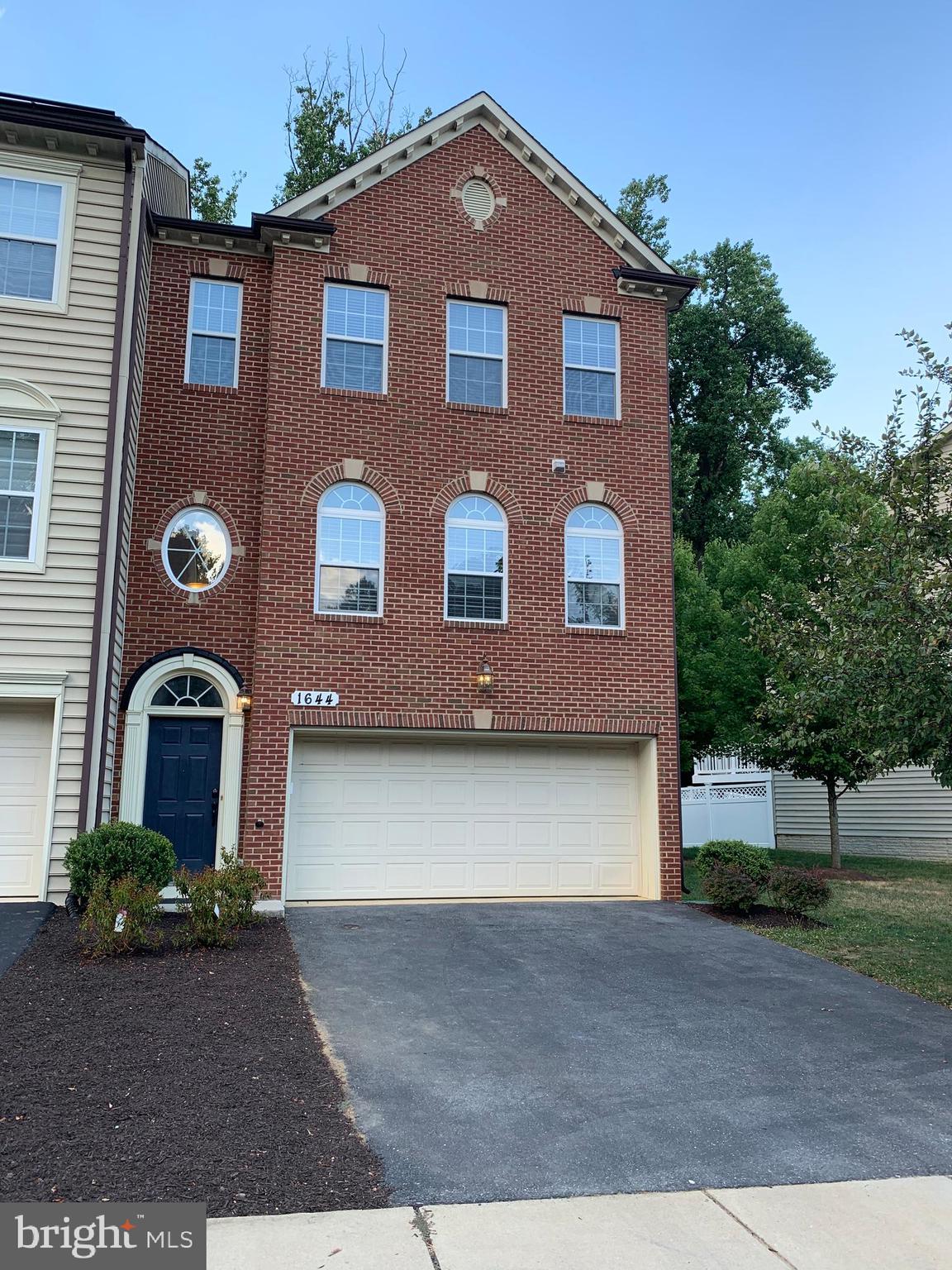 MONTGOMERY WHITE OAK - Residential Lease