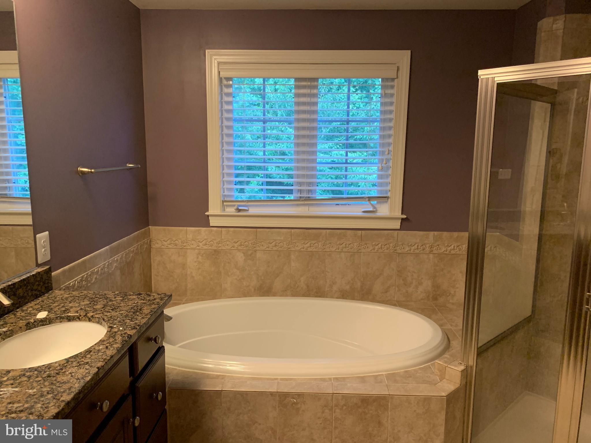 MONTGOMERY WHITE OAK - Residential Lease