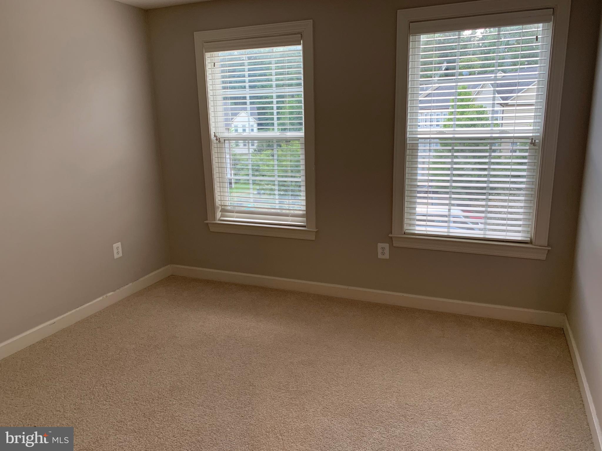 MONTGOMERY WHITE OAK - Residential Lease