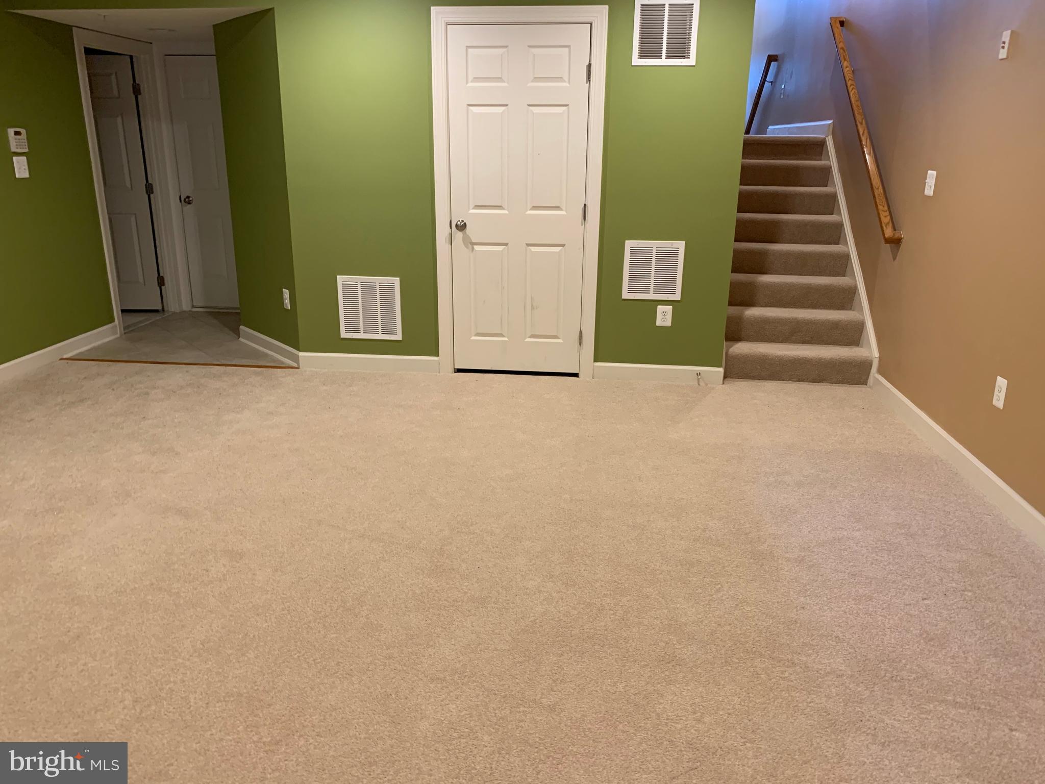 MONTGOMERY WHITE OAK - Residential Lease