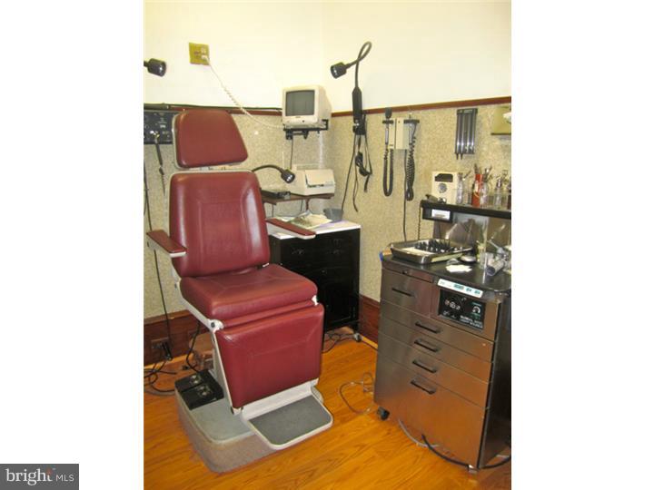 RITTENHOUSE SQUARE - Commercial Sale