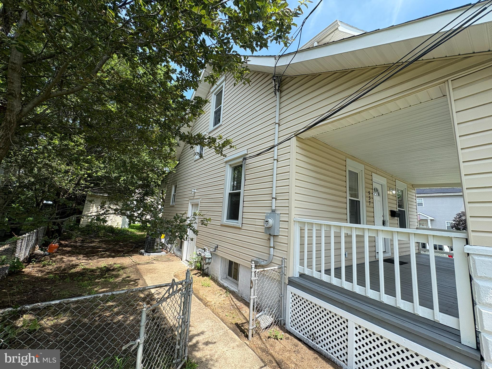 537 BRIDGEBORO STREET