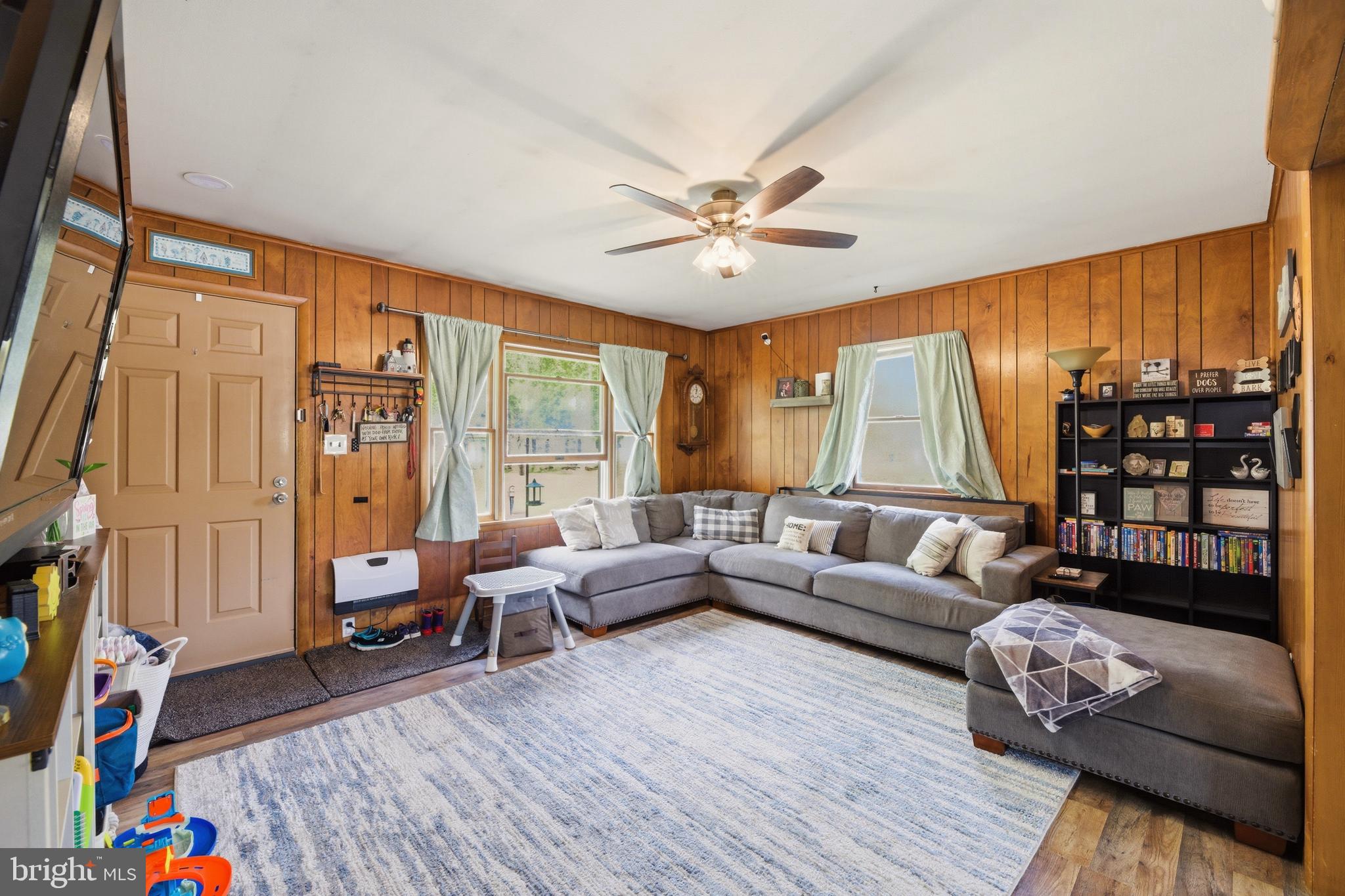 CHESTER HARBOR - Residential