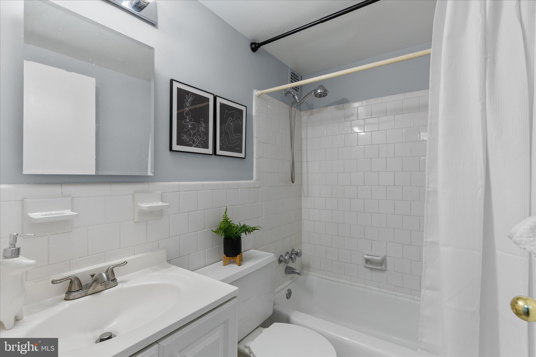 KENMANOR - Residential