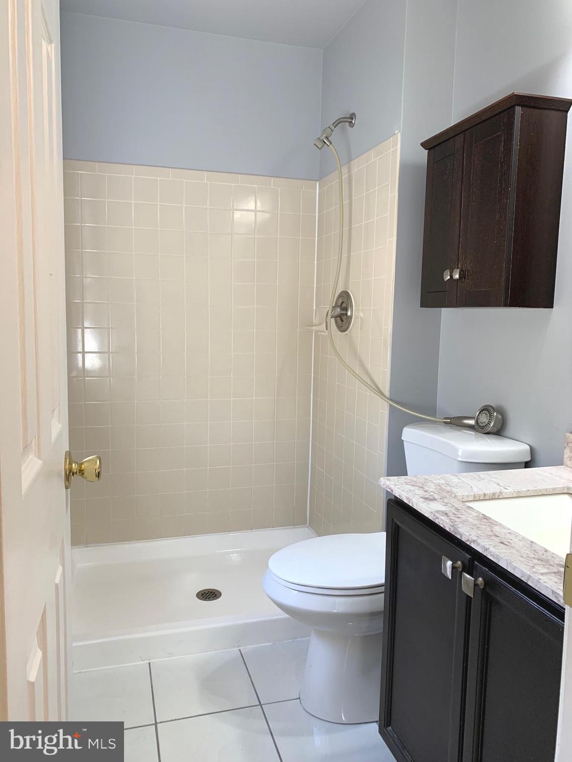 KINGS CREST AT SALEM STATION - Residential Lease