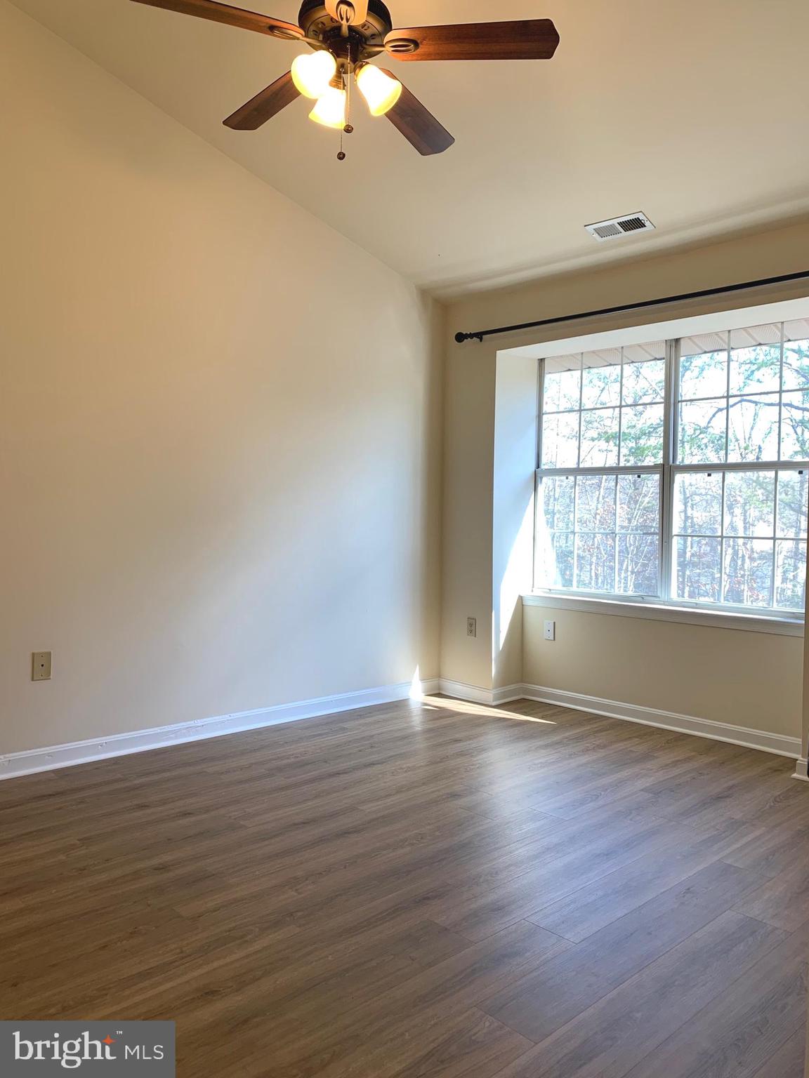 KINGS CREST AT SALEM STATION - Residential Lease