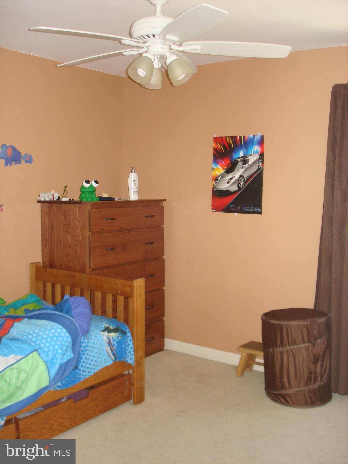 HAMPTON OAKS - Residential