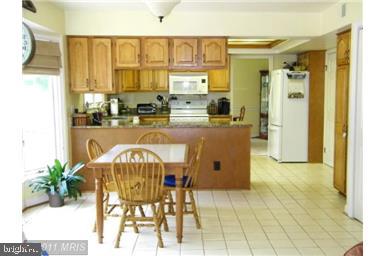 HAMPTON OAKS - Residential