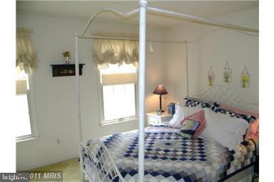 HAMPTON OAKS - Residential