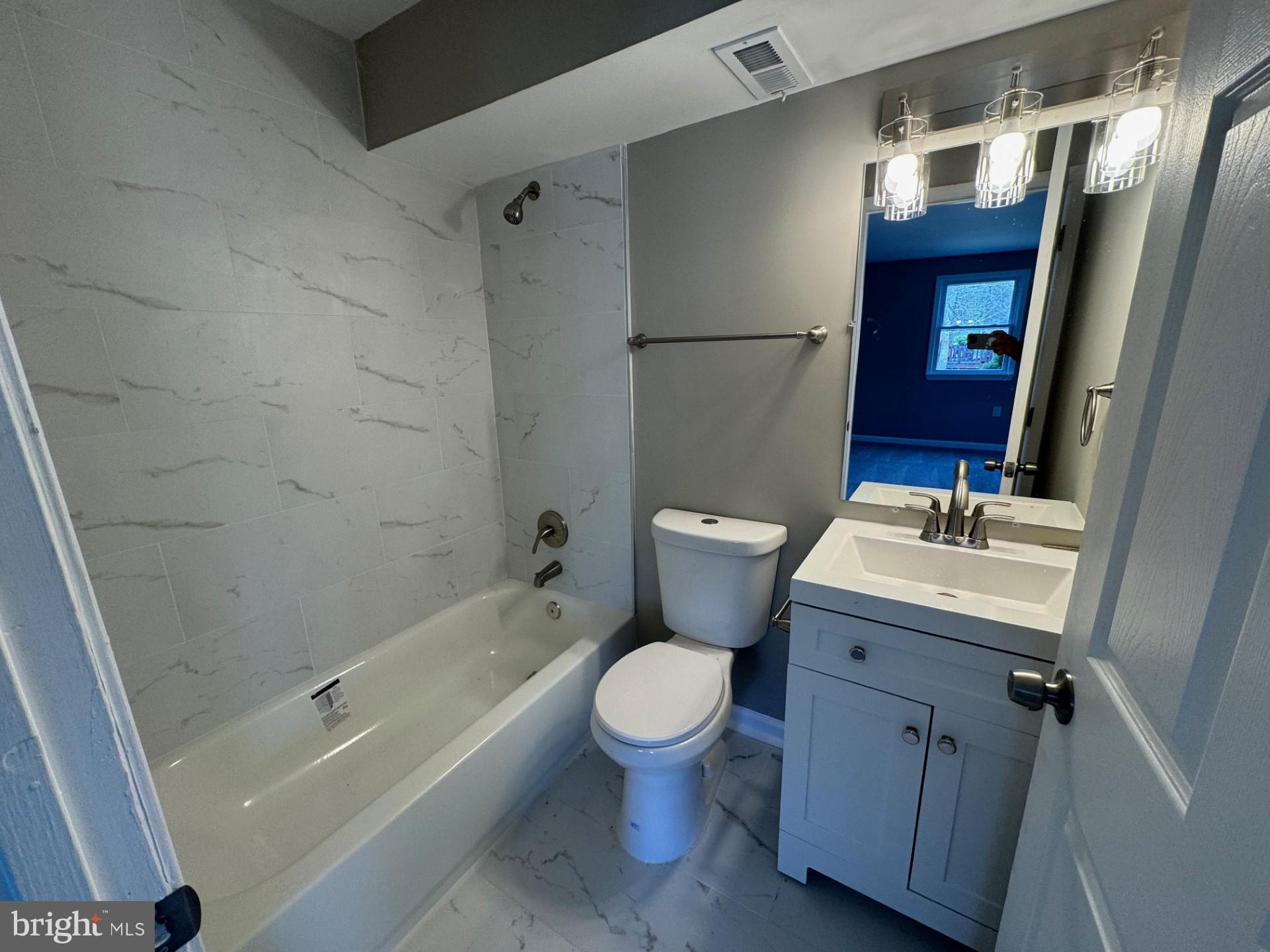 CLINTON VIEW - PLAT ONE - Residential