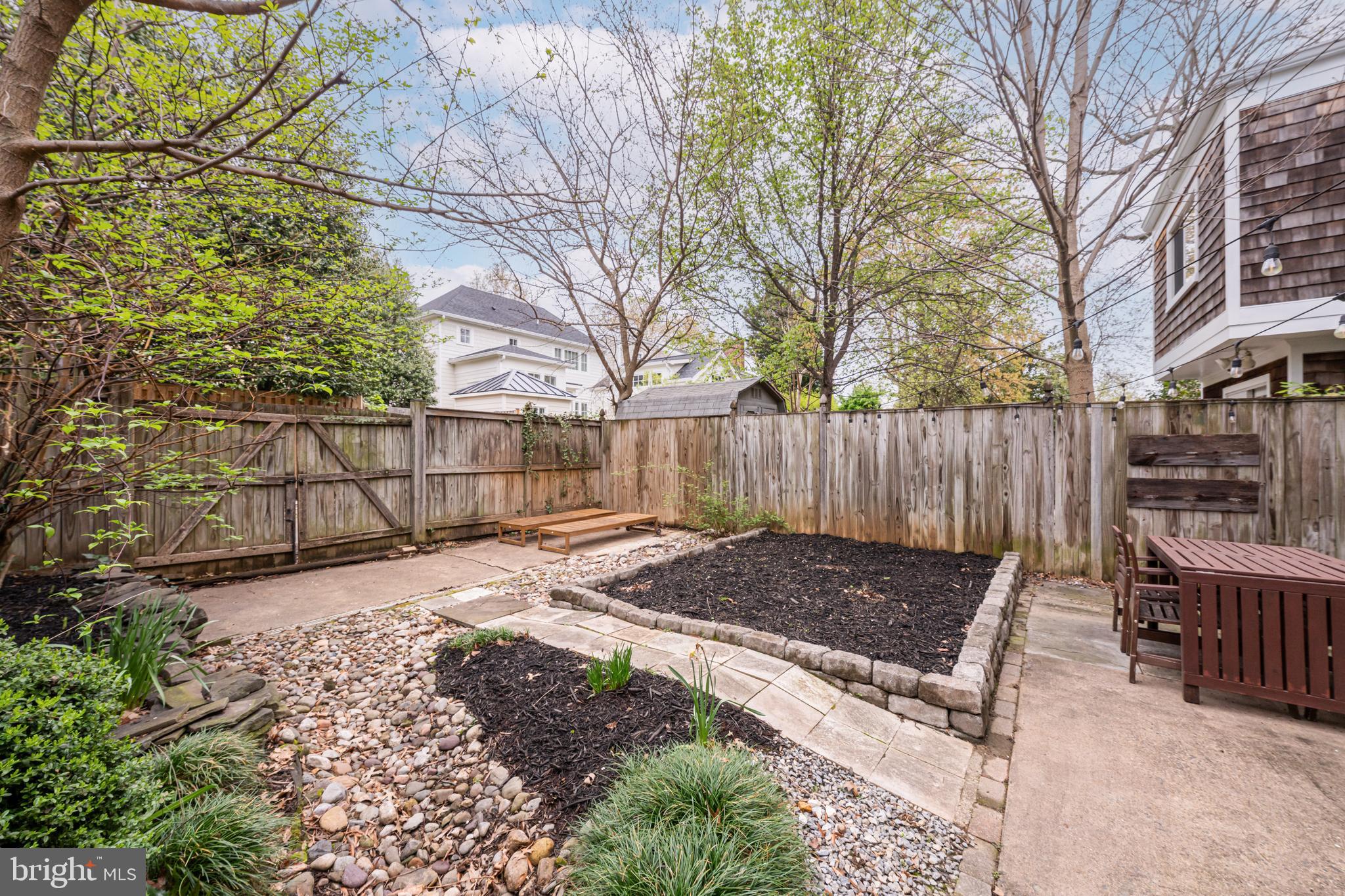 GEORGE WASHINGTON PARK - Residential