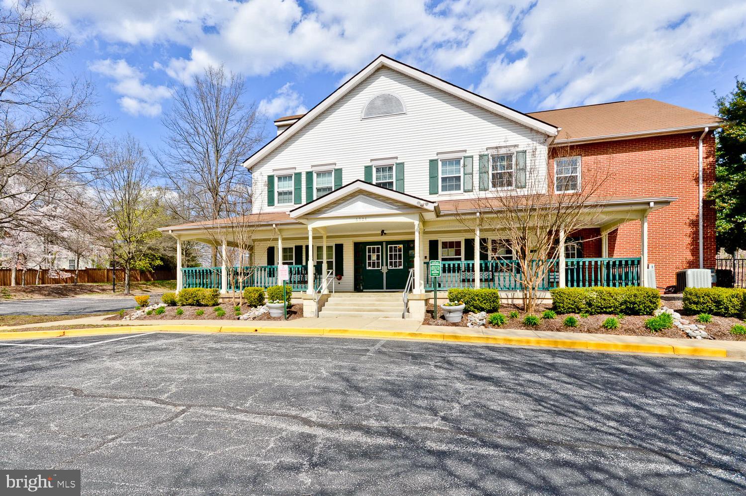 SUMMIT CREEK - Residential Lease