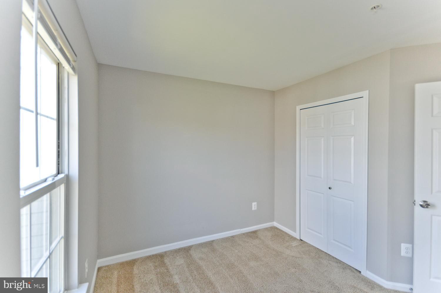 SUMMIT CREEK - Residential Lease