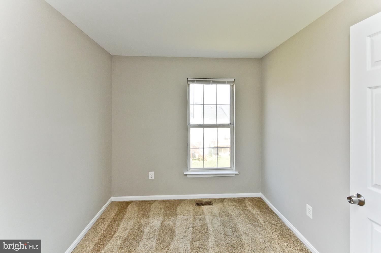 SUMMIT CREEK - Residential Lease