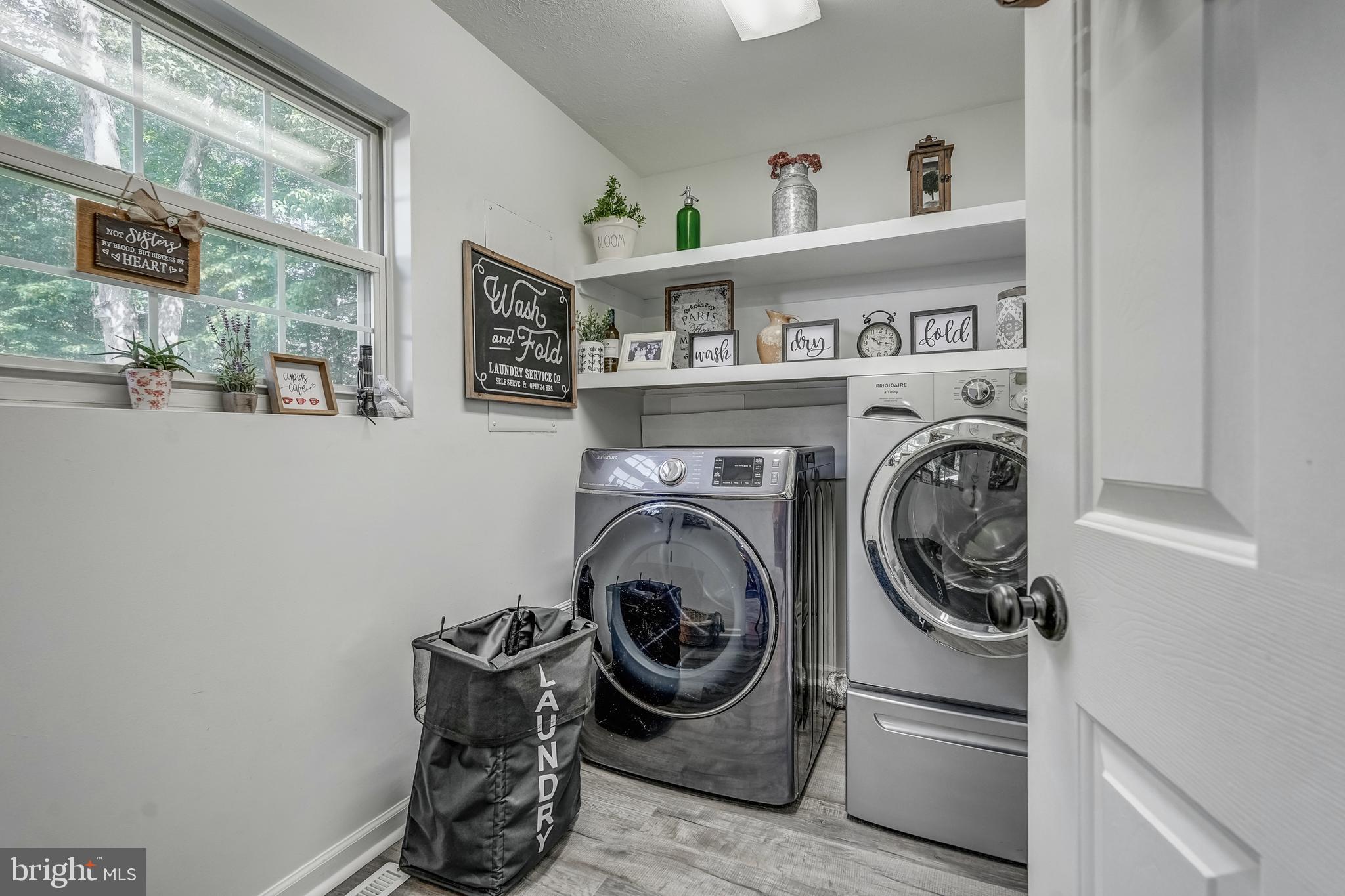 LAKE MONTICELLO - Residential