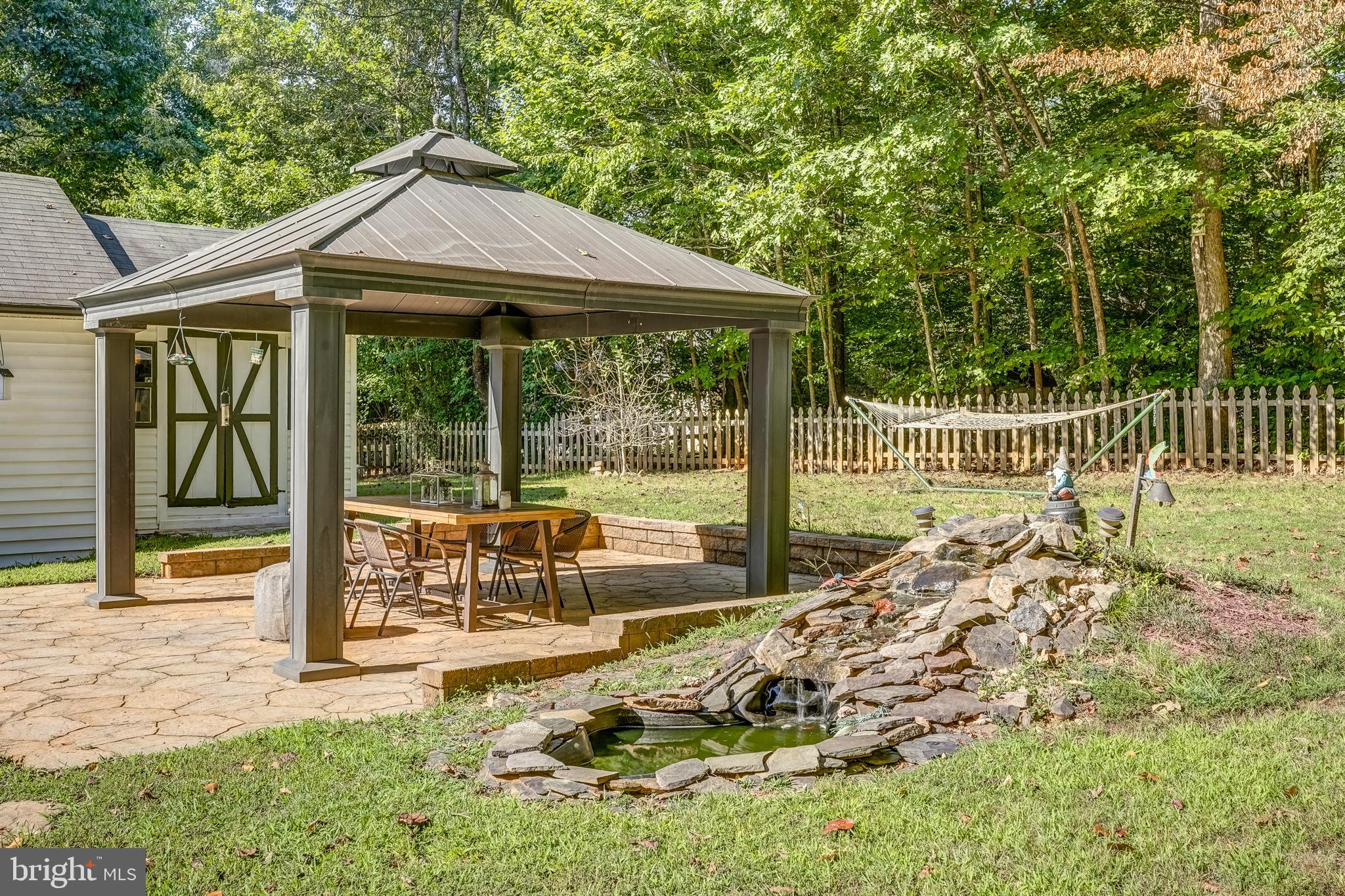 LAKE MONTICELLO - Residential