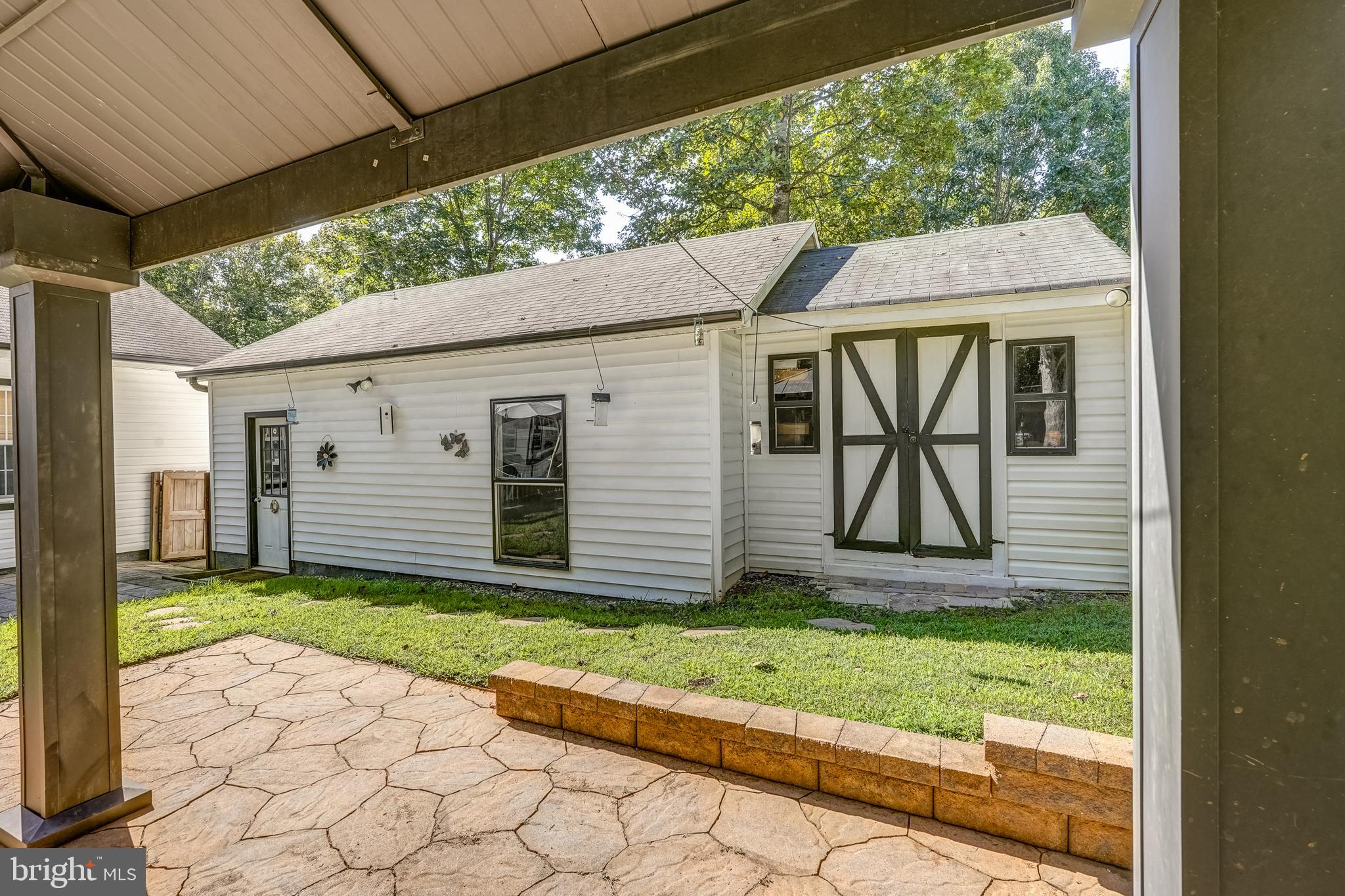 LAKE MONTICELLO - Residential