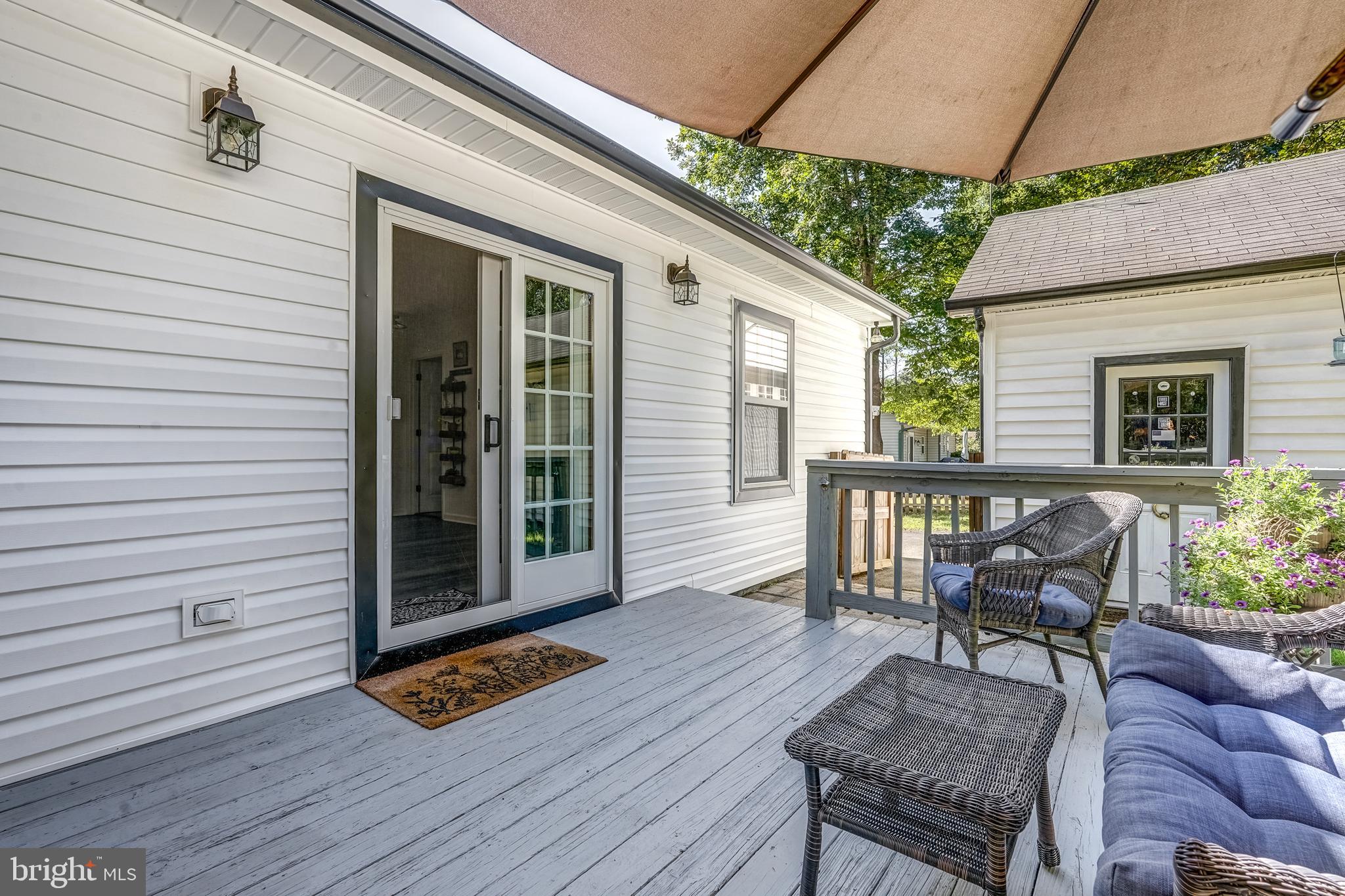 LAKE MONTICELLO - Residential