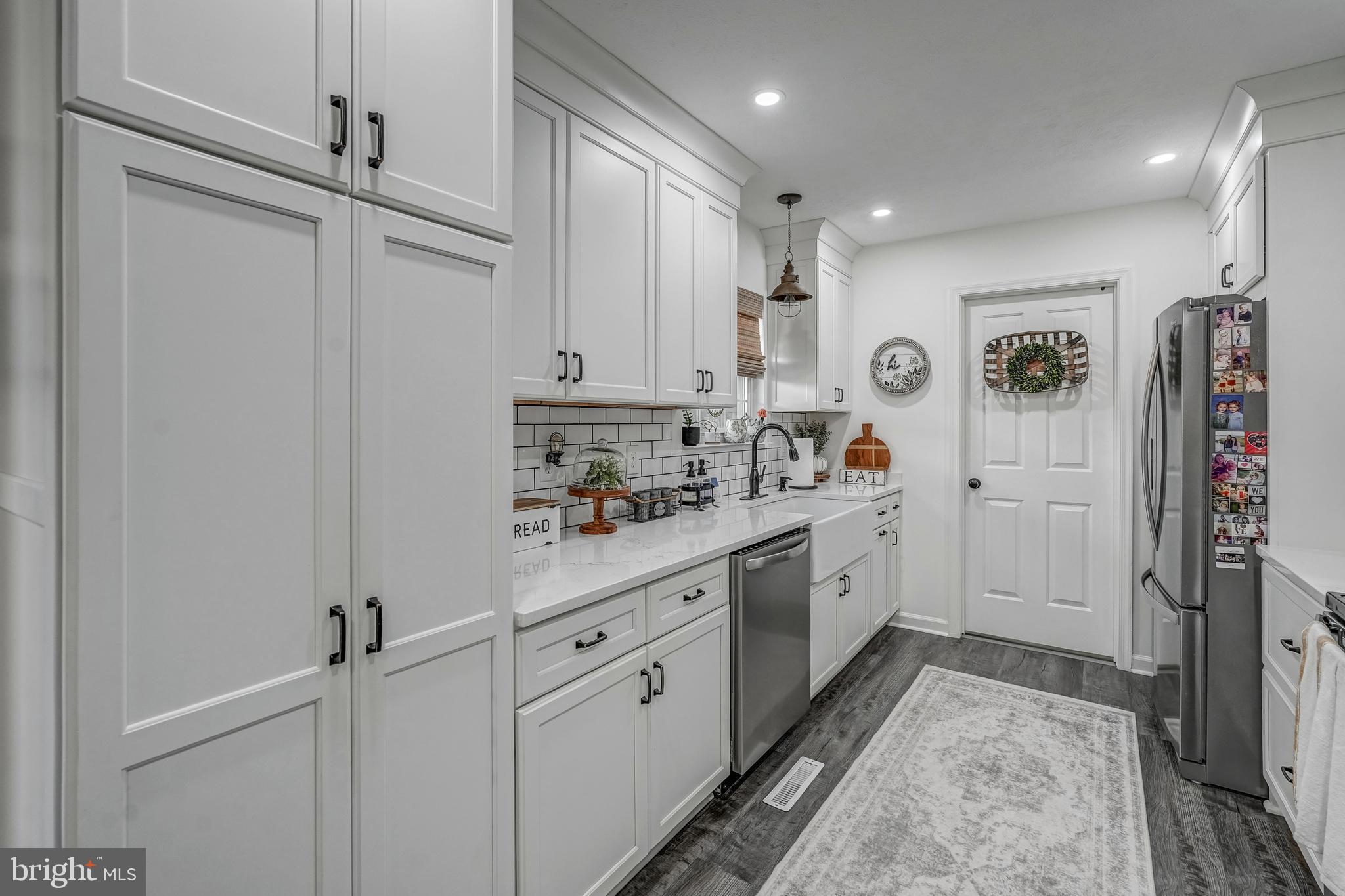 LAKE MONTICELLO - Residential