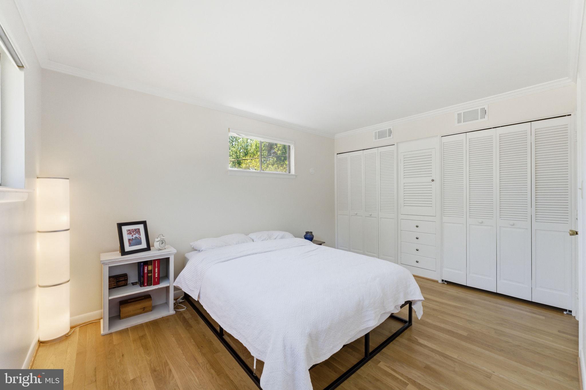 KEMP MILL ESTATES - Residential