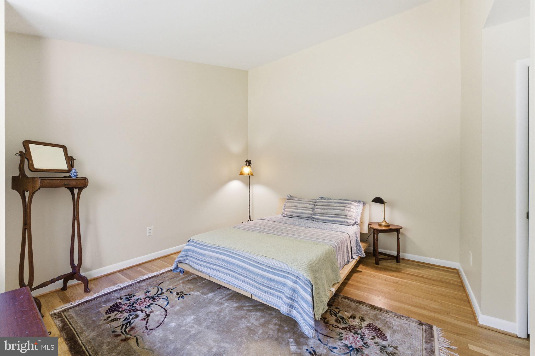 KEMP MILL ESTATES - Residential