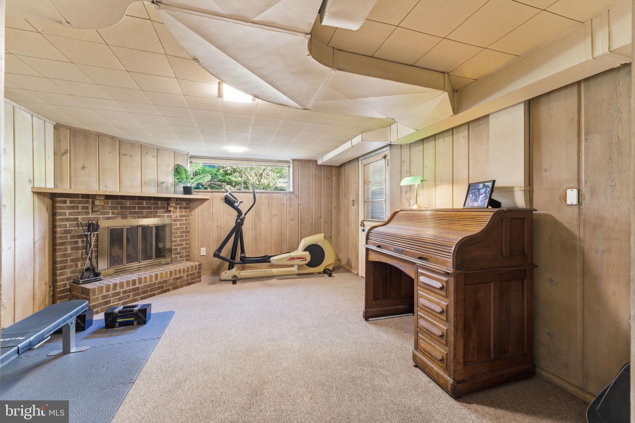 KEMP MILL ESTATES - Residential
