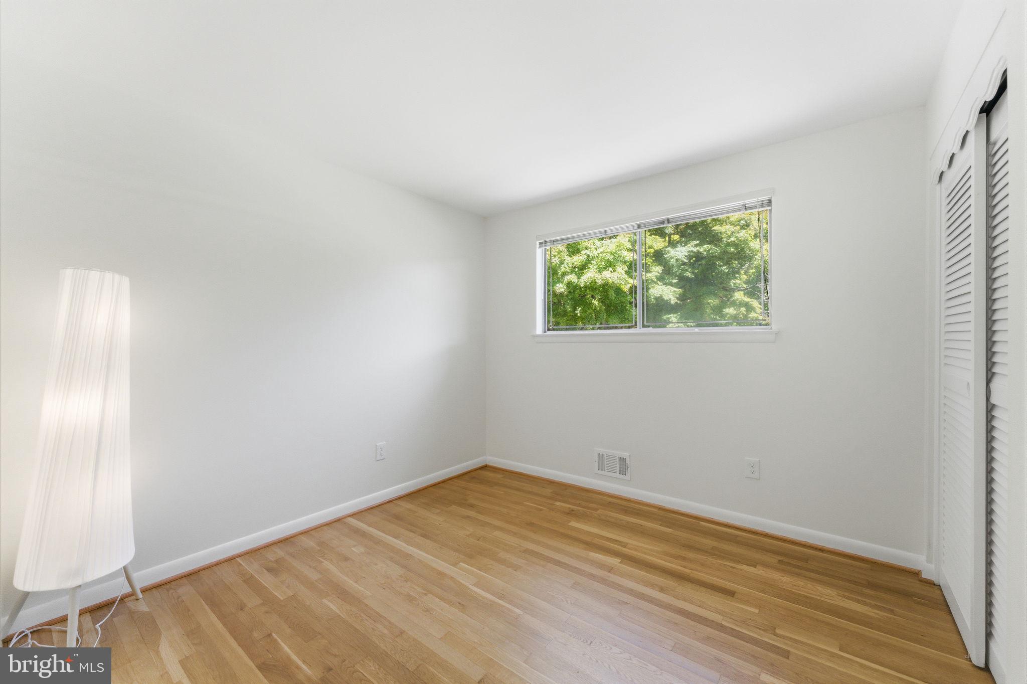 KEMP MILL ESTATES - Residential