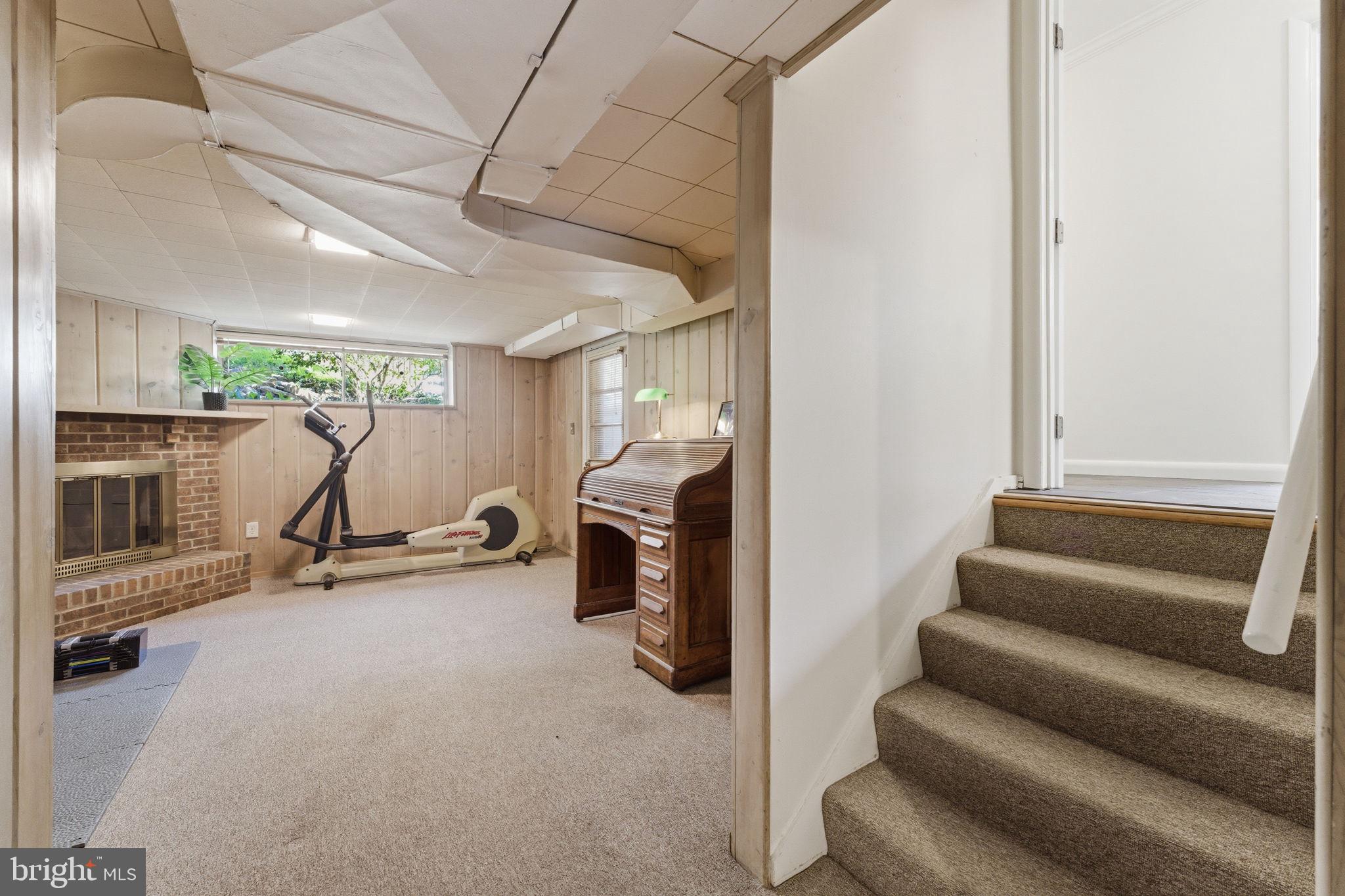 KEMP MILL ESTATES - Residential