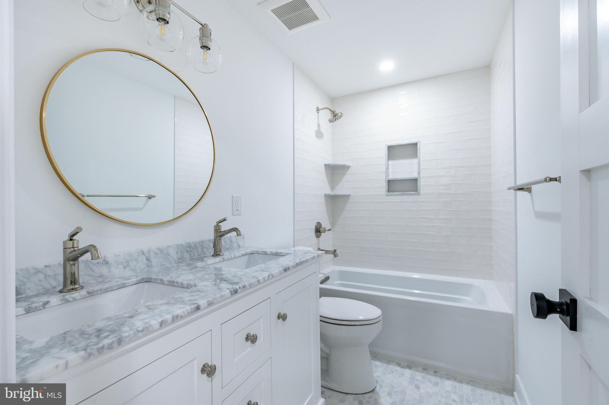 SOCIETY HILL - Residential