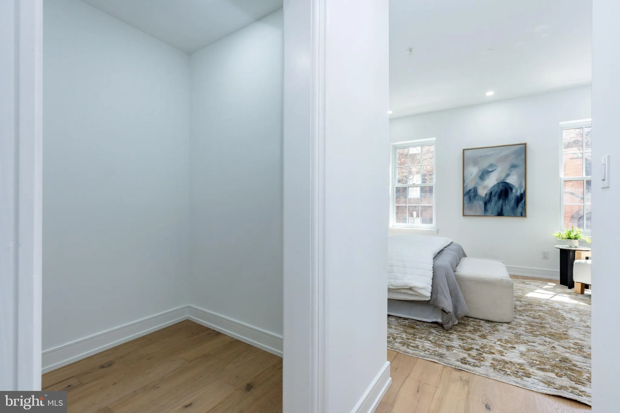 Philadelphia, Pennsylvania 19106, United States, 5 Bedrooms Bedrooms, ,6 BathroomsBathrooms,Residential,Contingent,107087