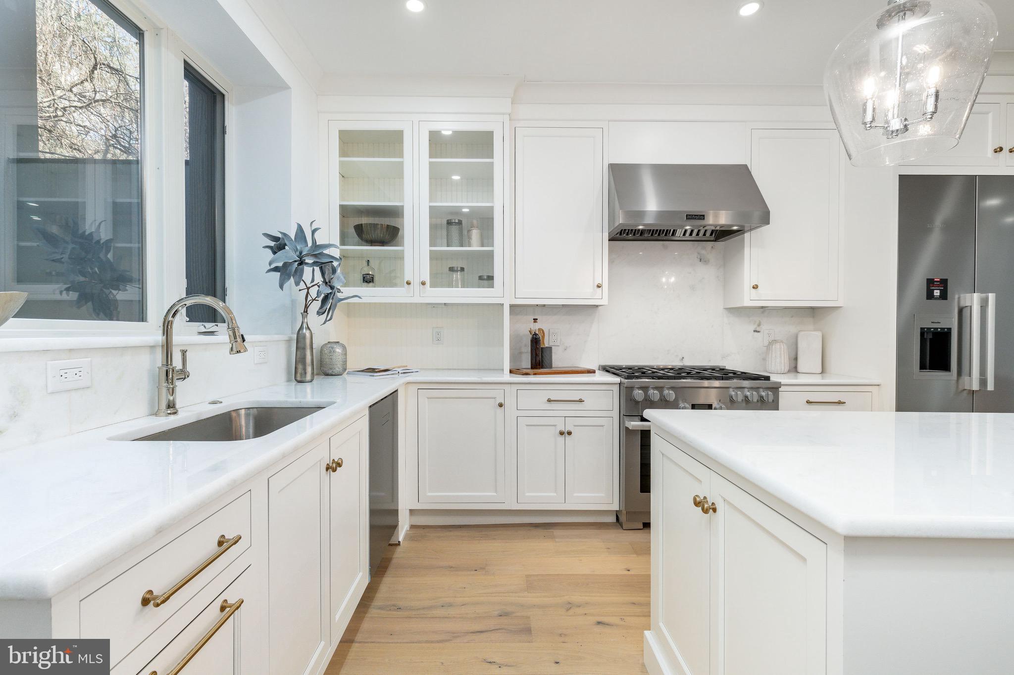 SOCIETY HILL - Residential