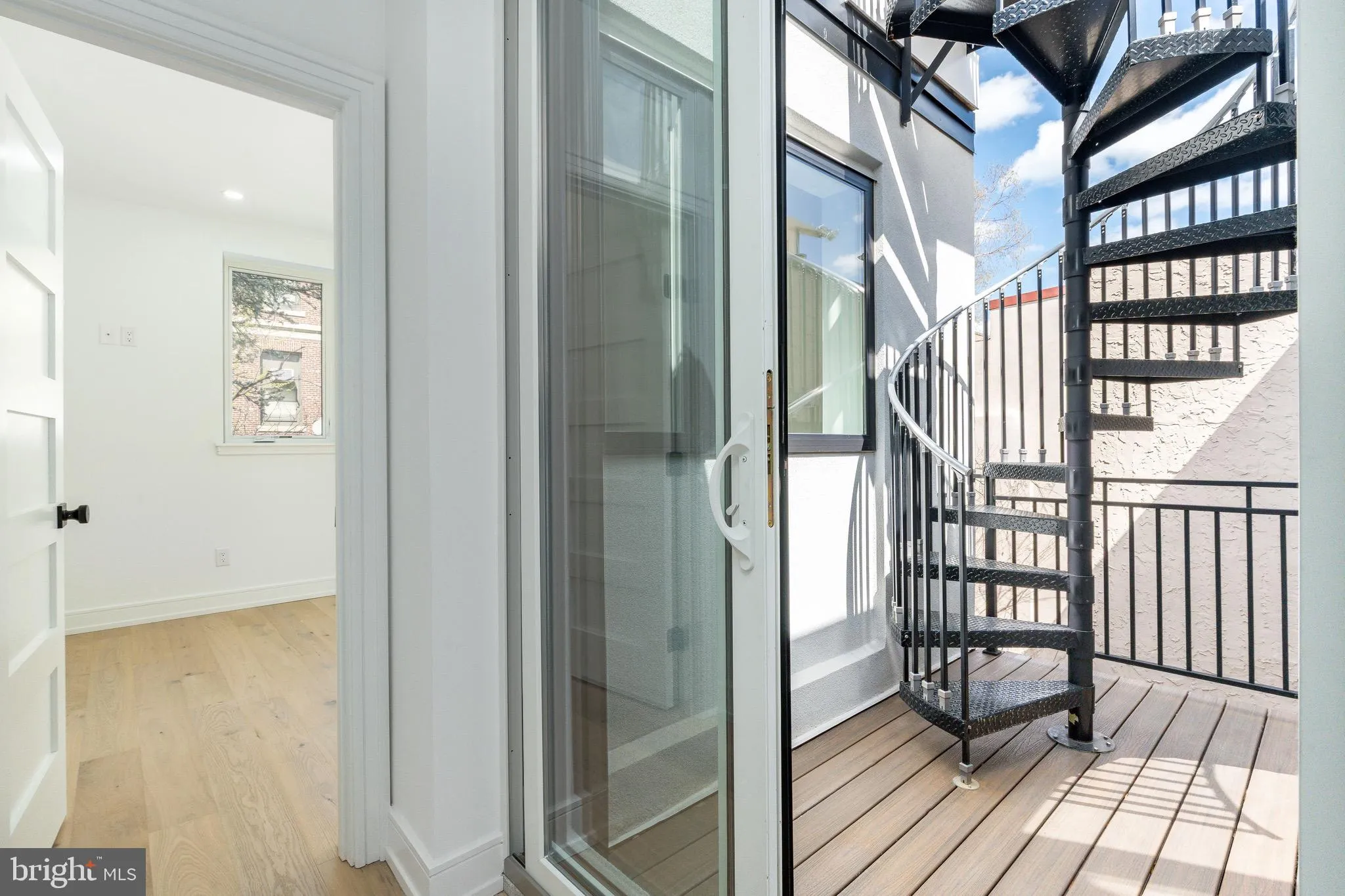 Philadelphia, Pennsylvania 19106, United States, 5 Bedrooms Bedrooms, ,6 BathroomsBathrooms,Residential,Contingent,107087