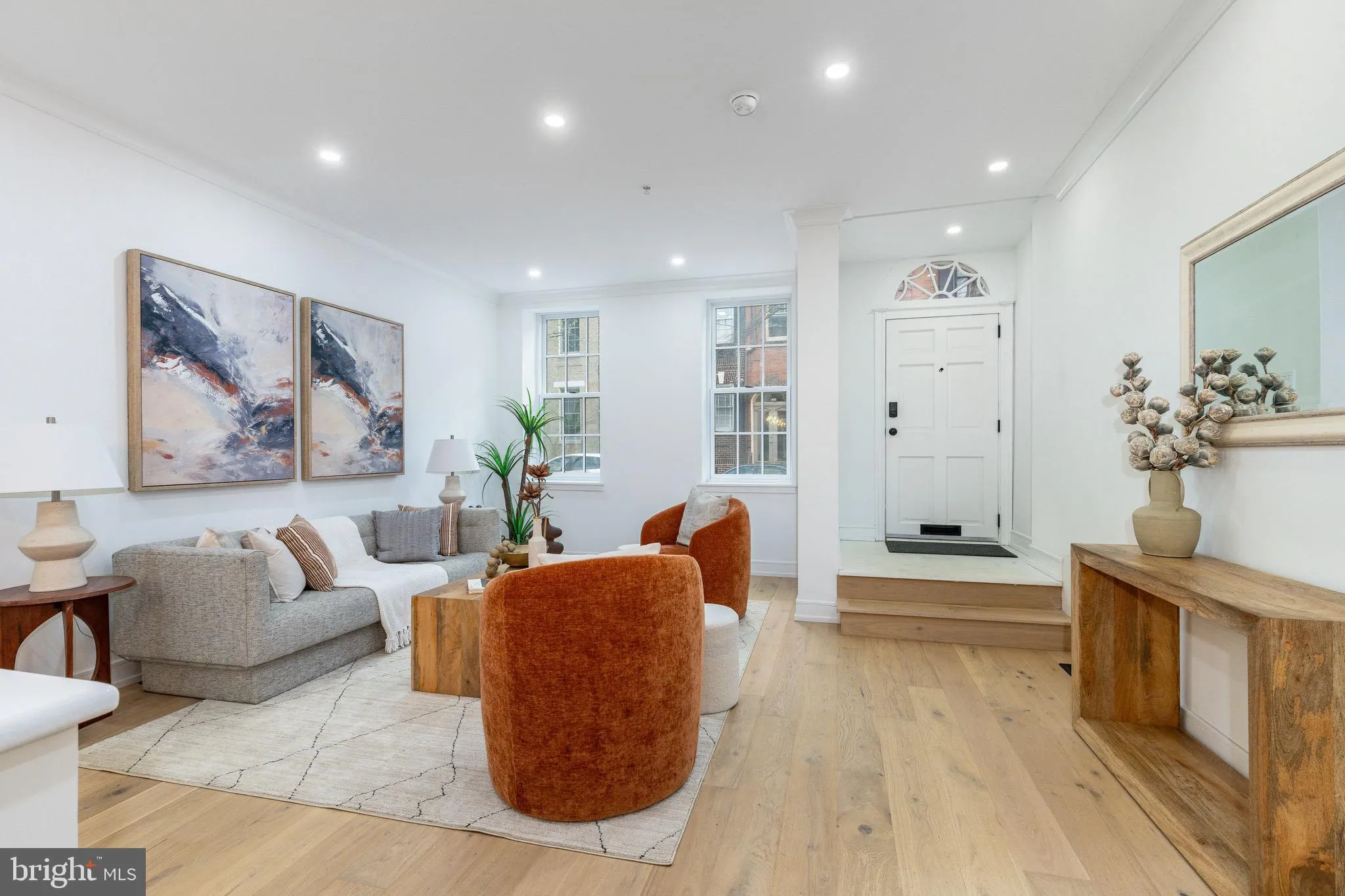 Philadelphia, Pennsylvania 19106, United States, 5 Bedrooms Bedrooms, ,6 BathroomsBathrooms,Residential,Contingent,107087