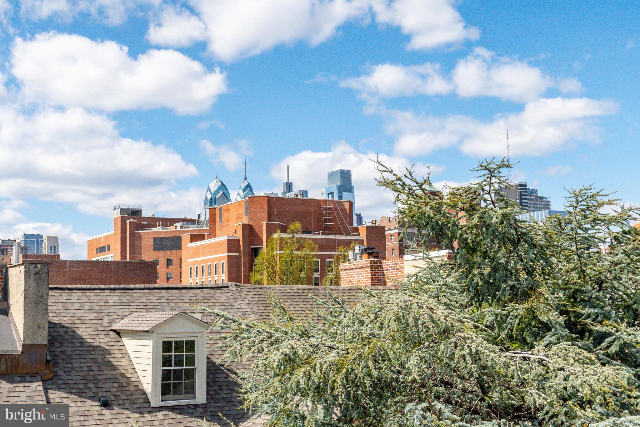 SOCIETY HILL - Residential