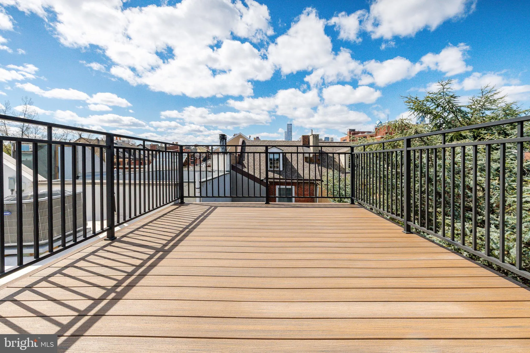 Philadelphia, Pennsylvania 19106, United States, 5 Bedrooms Bedrooms, ,6 BathroomsBathrooms,Residential,Contingent,107087