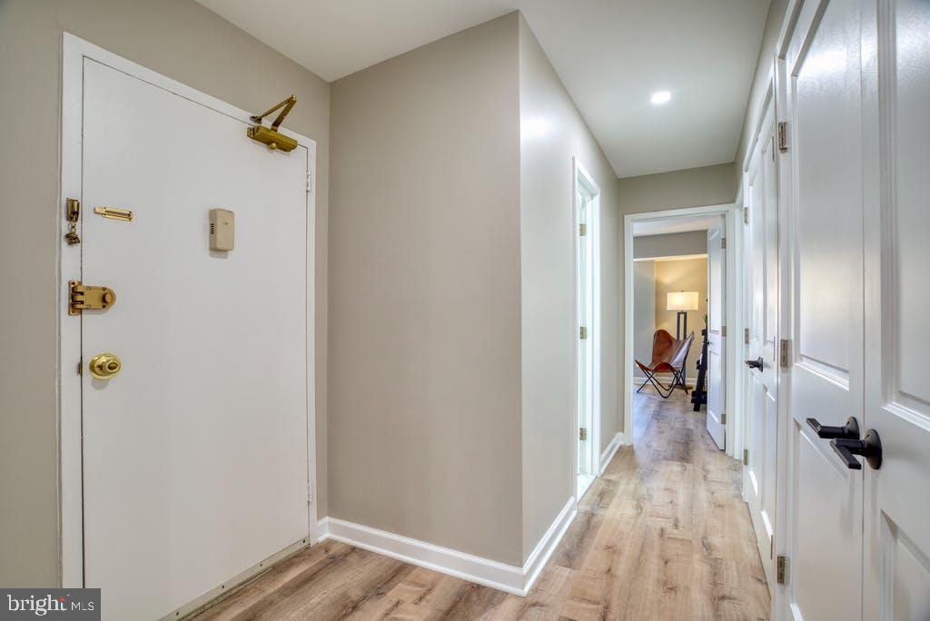 HORIZON HOUSE - Residential Lease