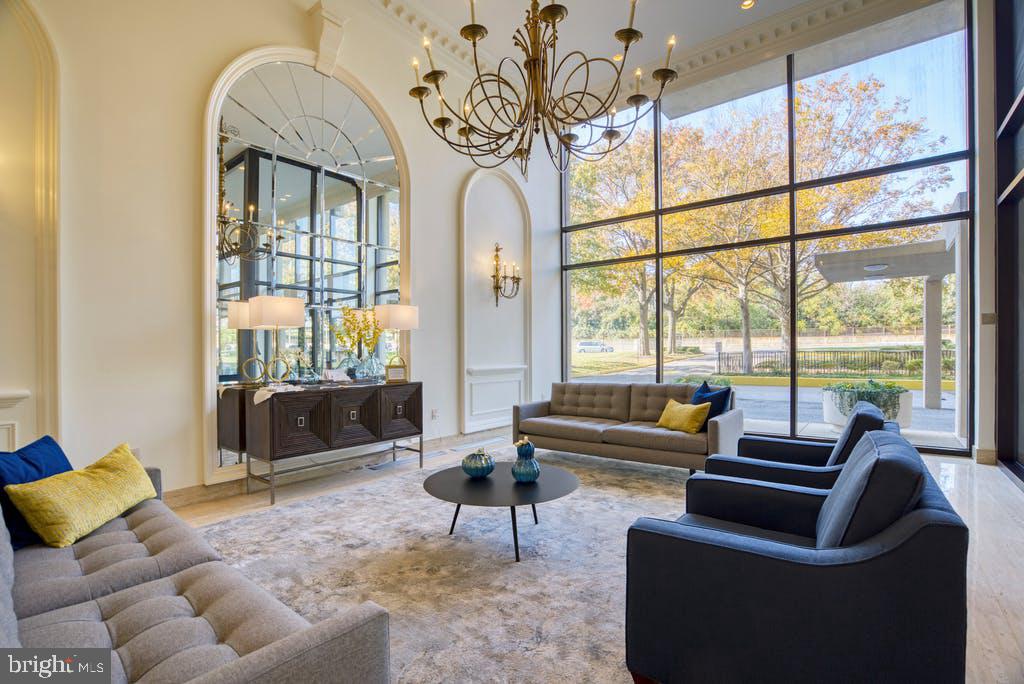 HORIZON HOUSE - Residential Lease