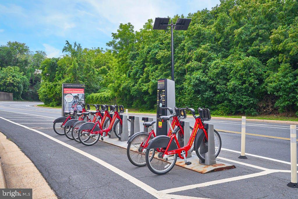 HORIZON HOUSE - Residential Lease