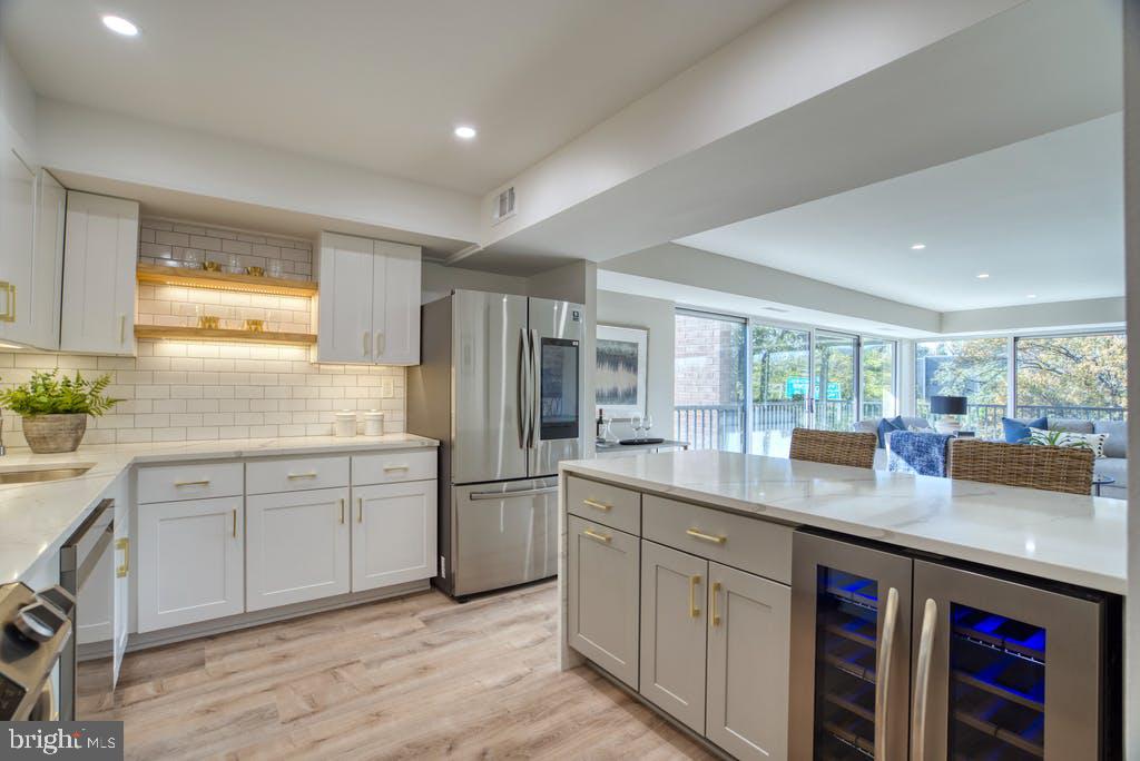 HORIZON HOUSE - Residential Lease